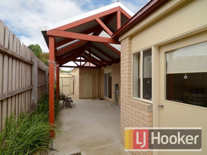 3 / 290 Pound Road, Hampton Park VIC 3976