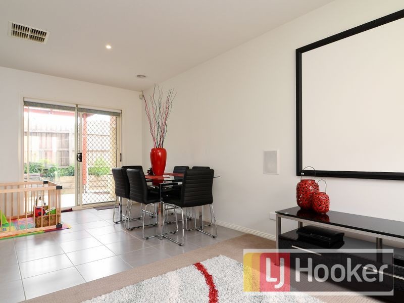 3 / 290 Pound Road, Hampton Park VIC 3976