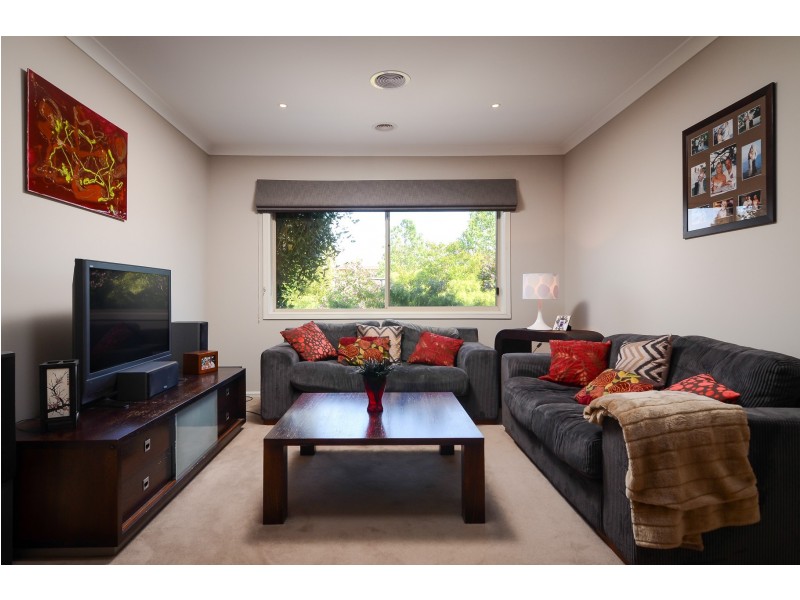 142 Alisma Boulevard, Cranbourne North VIC 3977