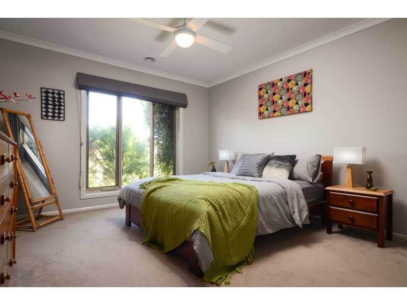 142 Alisma Boulevard, Cranbourne North VIC 3977