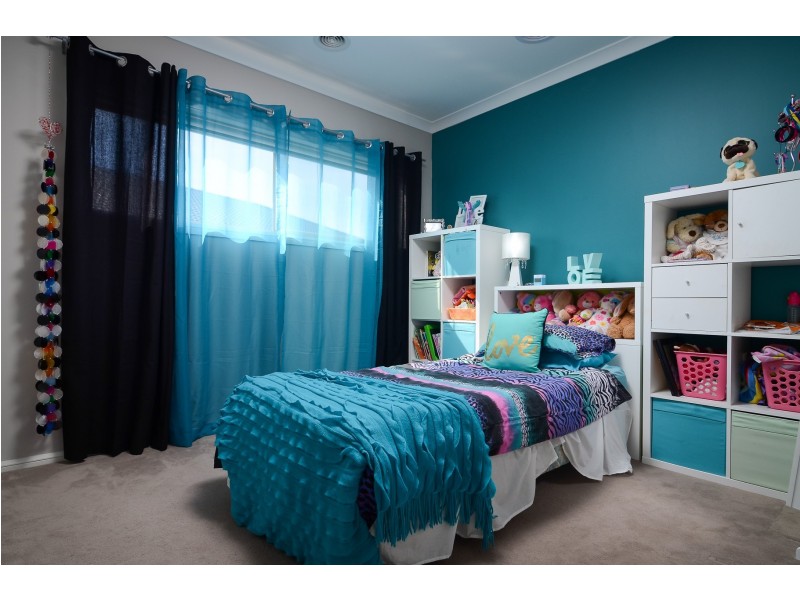 142 Alisma Boulevard, Cranbourne North VIC 3977