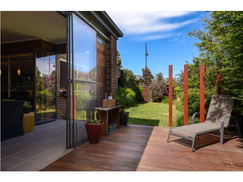 142 Alisma Boulevard, Cranbourne North VIC 3977