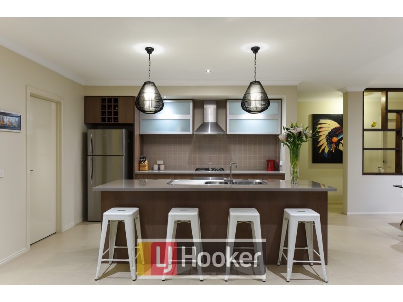 137 Viewgrand Drive, Berwick VIC 3806