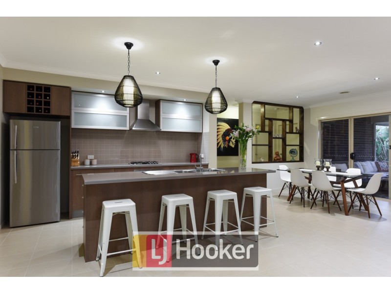 137 Viewgrand Drive, Berwick VIC 3806