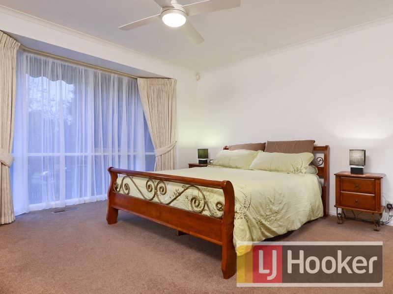 8 Kellie Court, Hampton Park VIC 3976