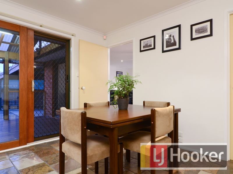 8 Kellie Court, Hampton Park VIC 3976