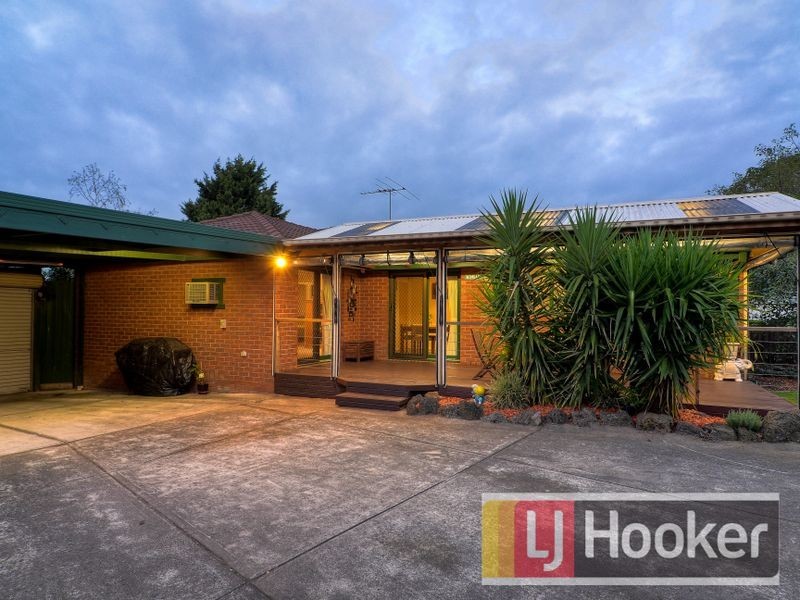 8 Kellie Court, Hampton Park VIC 3976