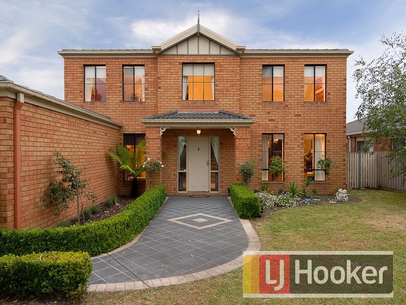 4 Wattle Grove, Narre Warren South VIC 3805