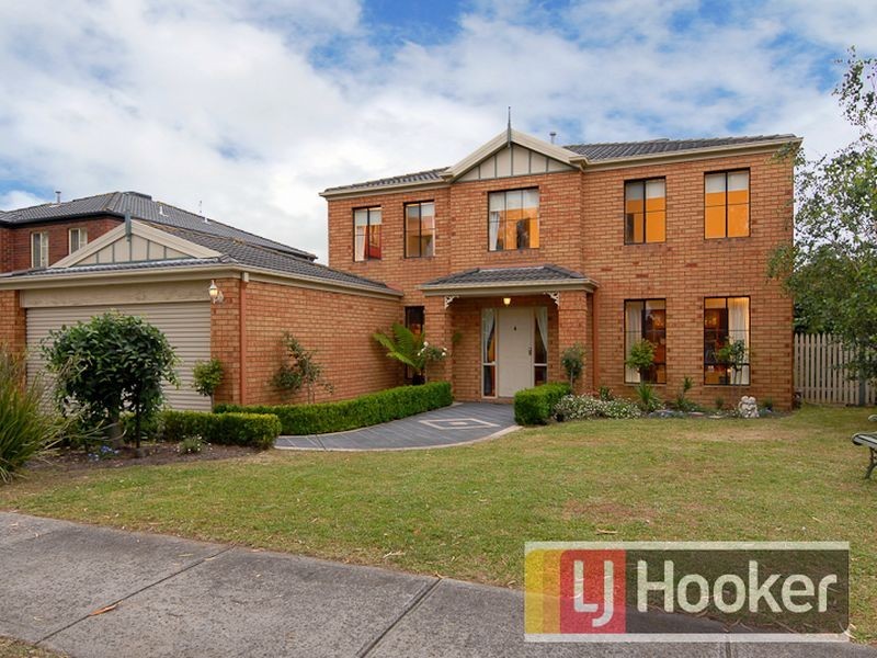 4 Wattle Grove, Narre Warren South VIC 3805