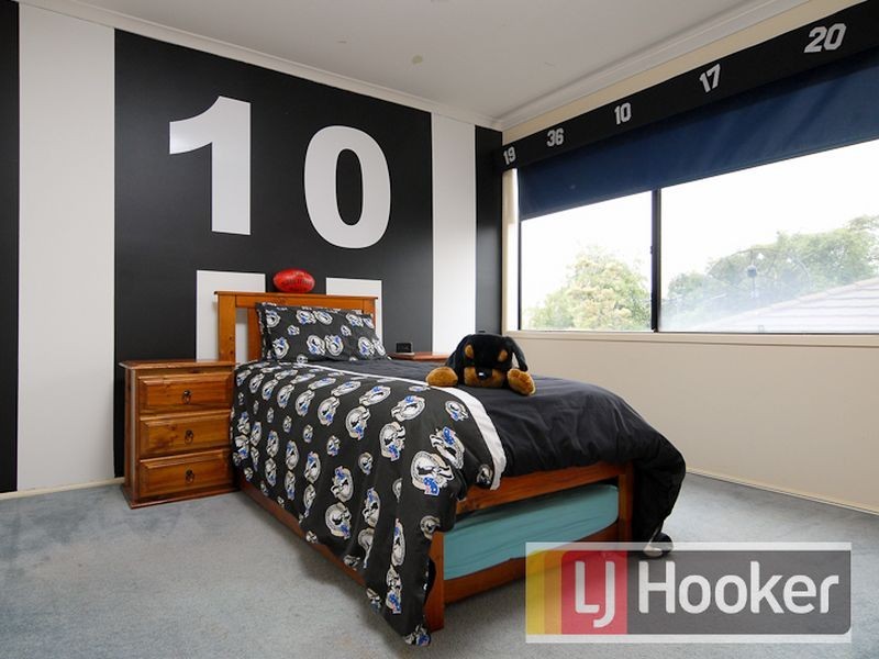 4 Wattle Grove, Narre Warren South VIC 3805