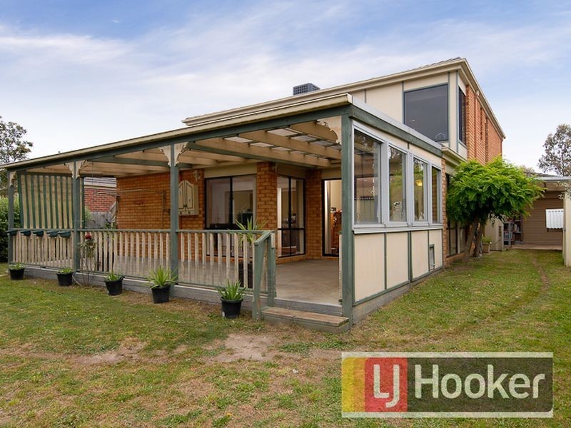 4 Wattle Grove, Narre Warren South VIC 3805