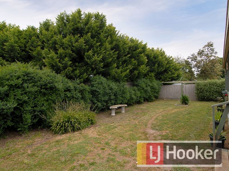 4 Wattle Grove, Narre Warren South VIC 3805