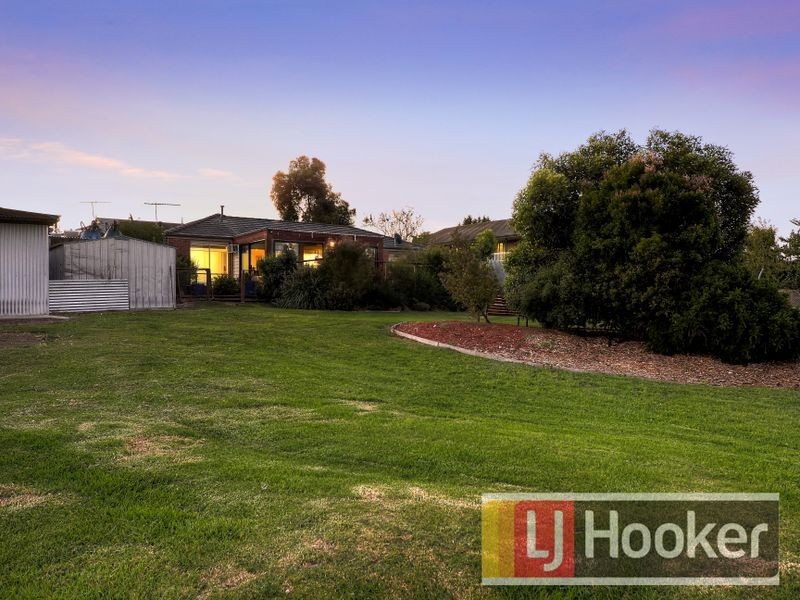 2/35 George Chudleigh Drive, Hallam VIC 3803