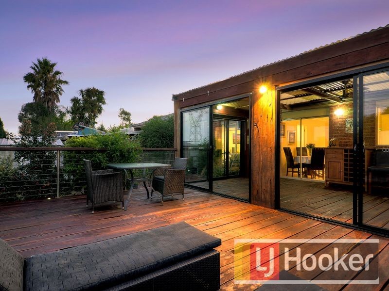 2/35 George Chudleigh Drive, Hallam VIC 3803