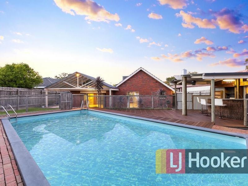 12 Burleigh Court, Frankston VIC 3199