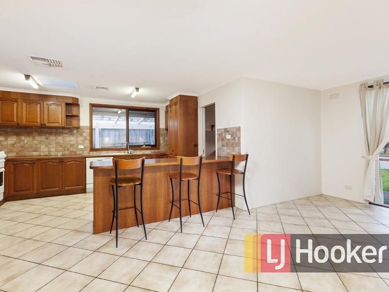 12 Burleigh Court, Frankston VIC 3199