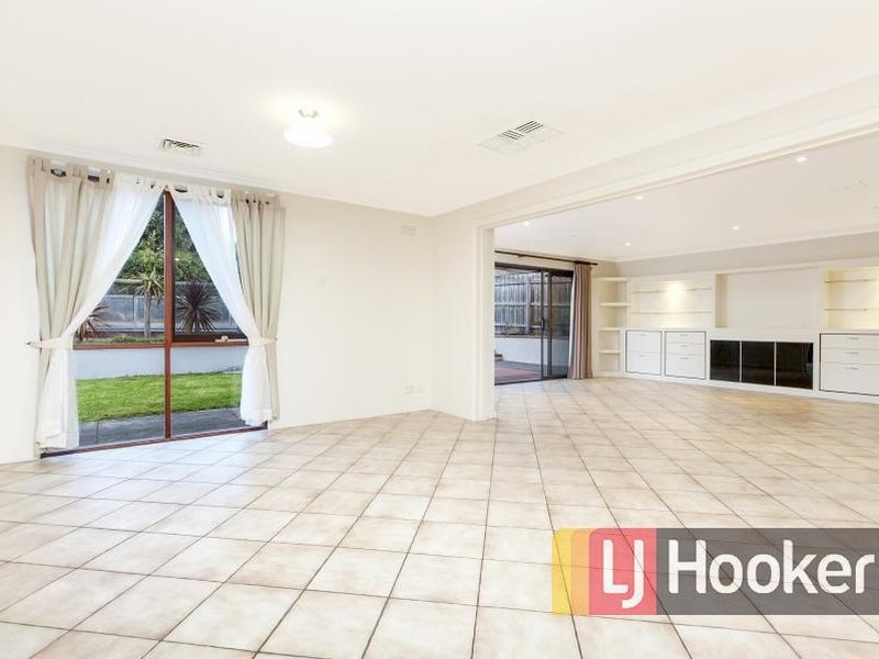 12 Burleigh Court, Frankston VIC 3199