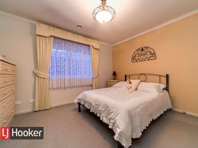 5 Peony Court, Narre Warren South VIC 3805