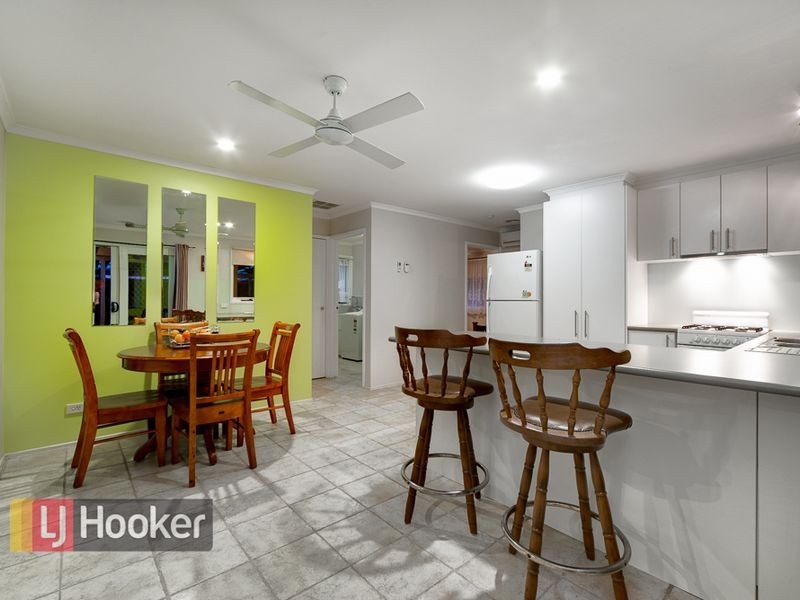 71 Simon Drive, Pakenham VIC 3810