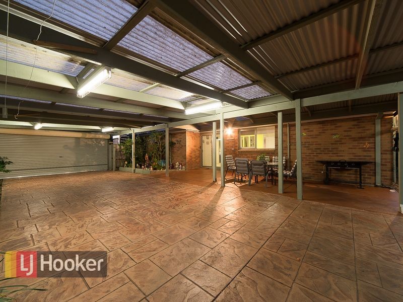71 Simon Drive, Pakenham VIC 3810
