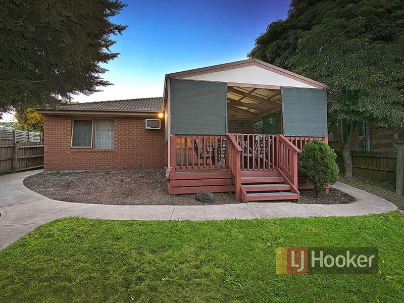 99 Springfield Crescent, Hampton Park VIC 3976