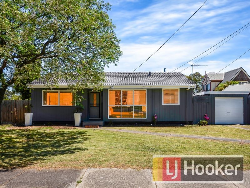 64 Olive Road, Eumemmerring VIC 3177
