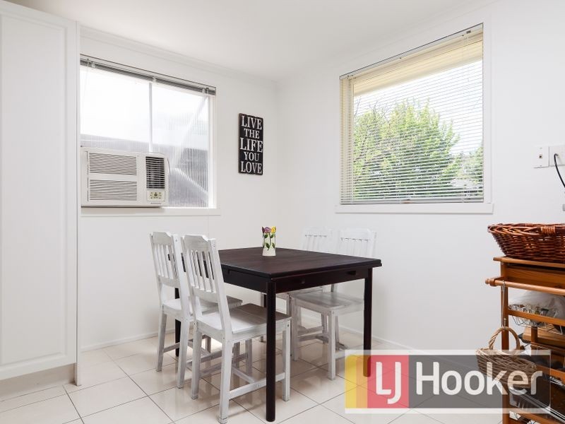 64 Olive Road, Eumemmerring VIC 3177