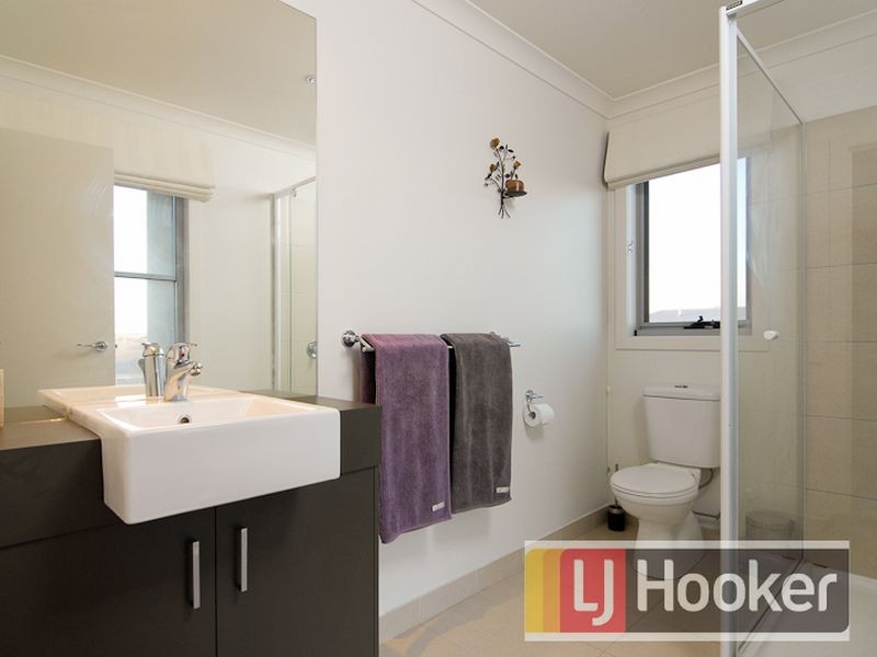 28 Manna Row, Officer VIC 3809