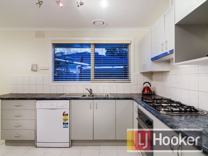 19 Upton Crescent, Narre Warren VIC 3805