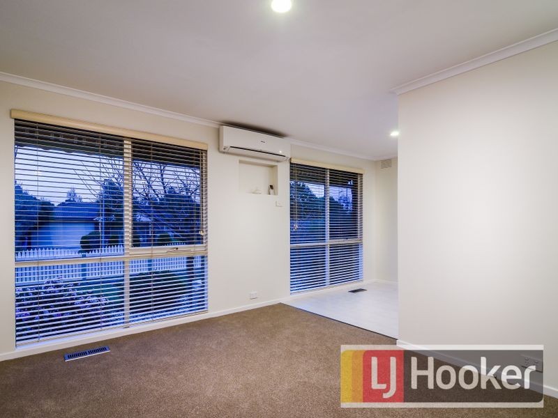 19 Upton Crescent, Narre Warren VIC 3805