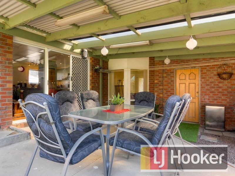 70 Lakeview Drive, Narre Warren South VIC 3805