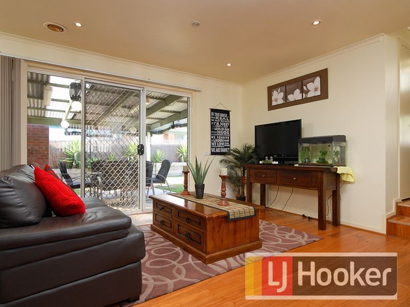 70 Lakeview Drive, Narre Warren South VIC 3805