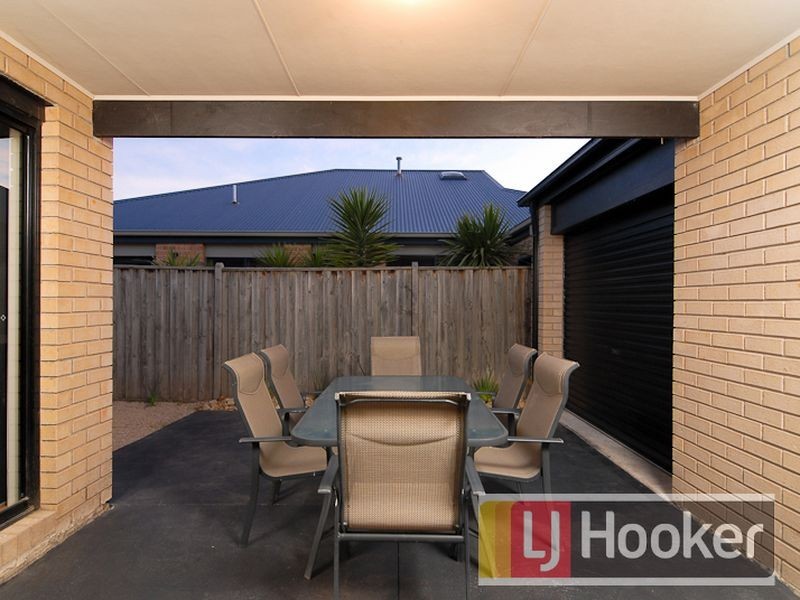 3 Faldo Place, Cranbourne North VIC 3977