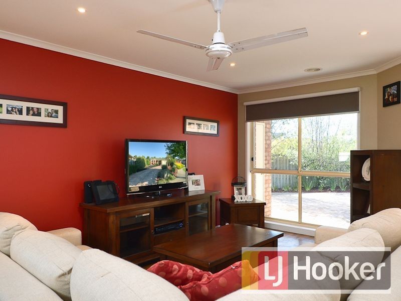 17 Norman Place, Narre Warren VIC 3805