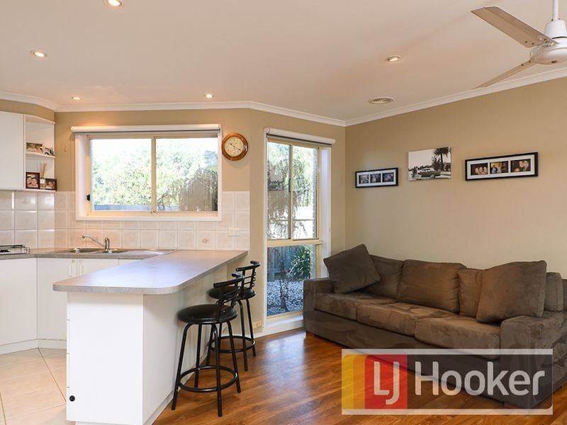 17 Norman Place, Narre Warren VIC 3805