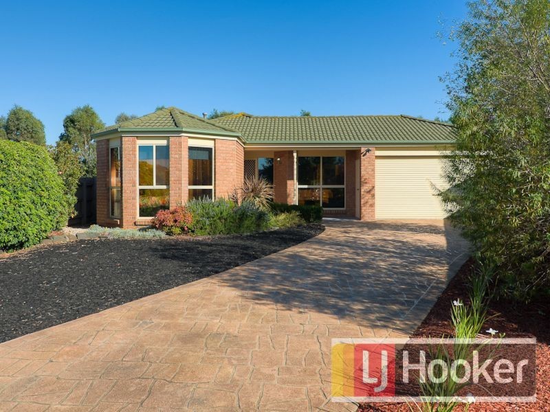 17 Norman Place, Narre Warren VIC 3805