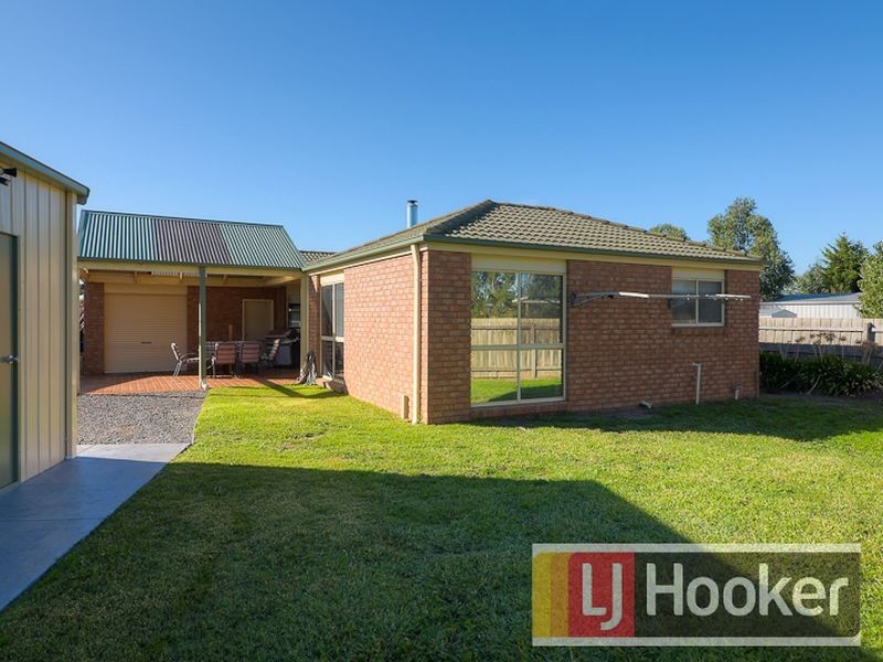17 Norman Place, Narre Warren VIC 3805