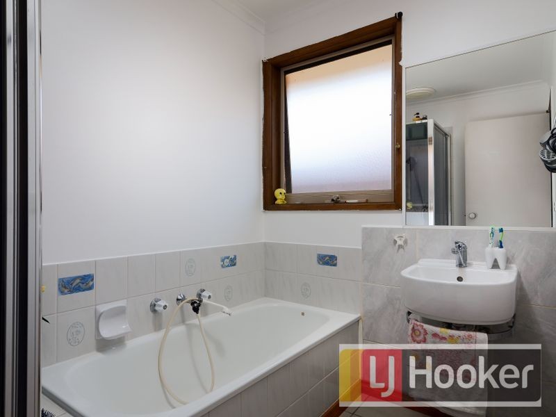 49 Horizon Boulevard, Hampton Park VIC 3976