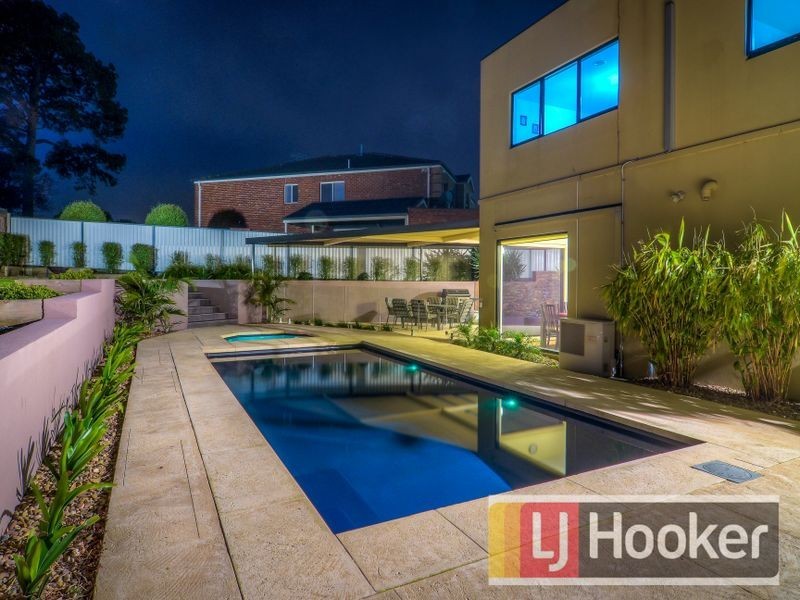 11 Daintree Grove, Narre Warren VIC 3805