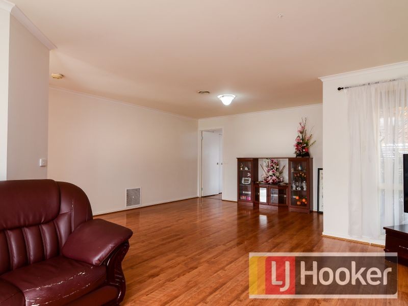 9 Amberley Park Drive, Narre Warren South VIC 3805