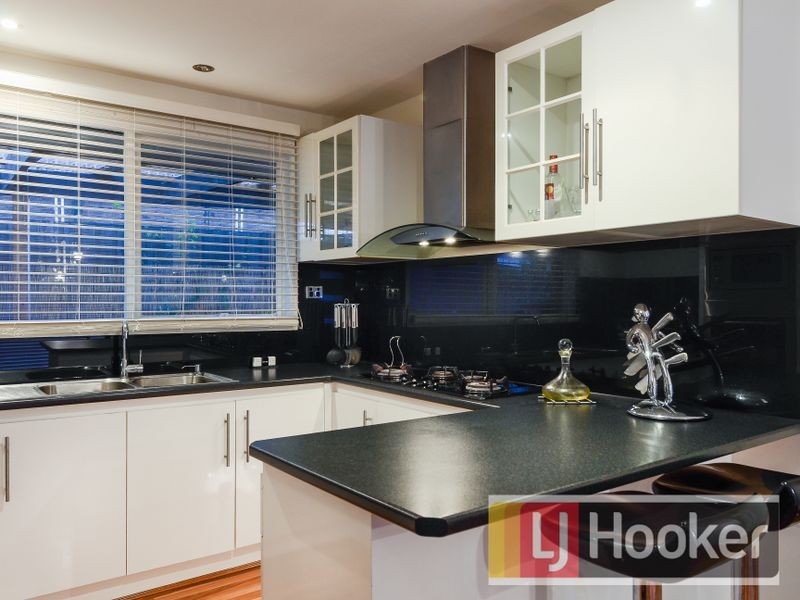 81 Springfield Crescent, Hampton Park VIC 3976