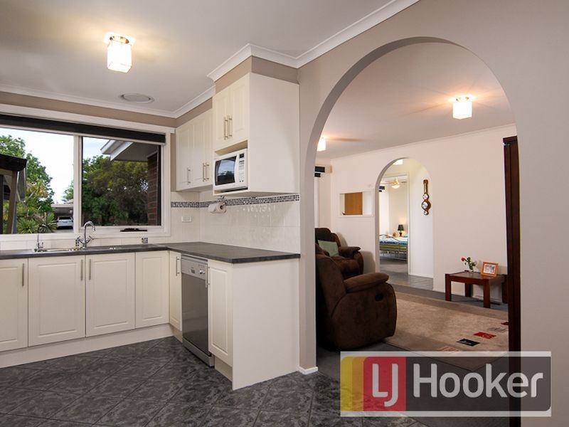 10 Highton Close, Hampton Park VIC 3976