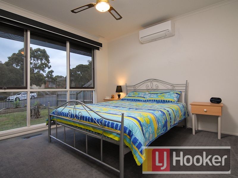 10 Highton Close, Hampton Park VIC 3976