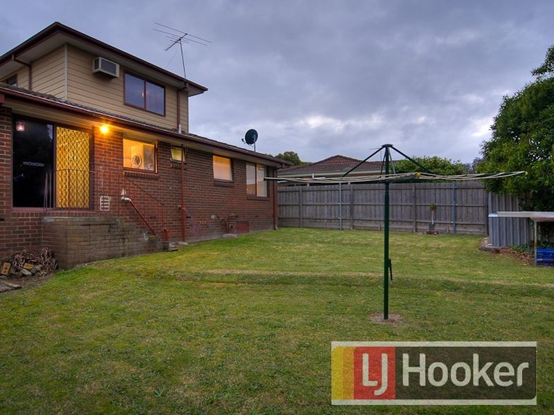 10 Highton Close, Hampton Park VIC 3976