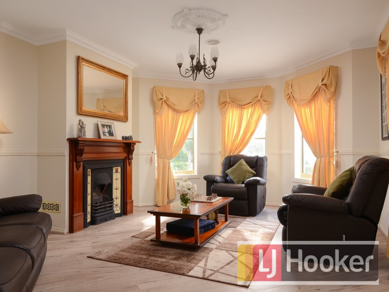 11 Cadell Place, Berwick VIC 3806