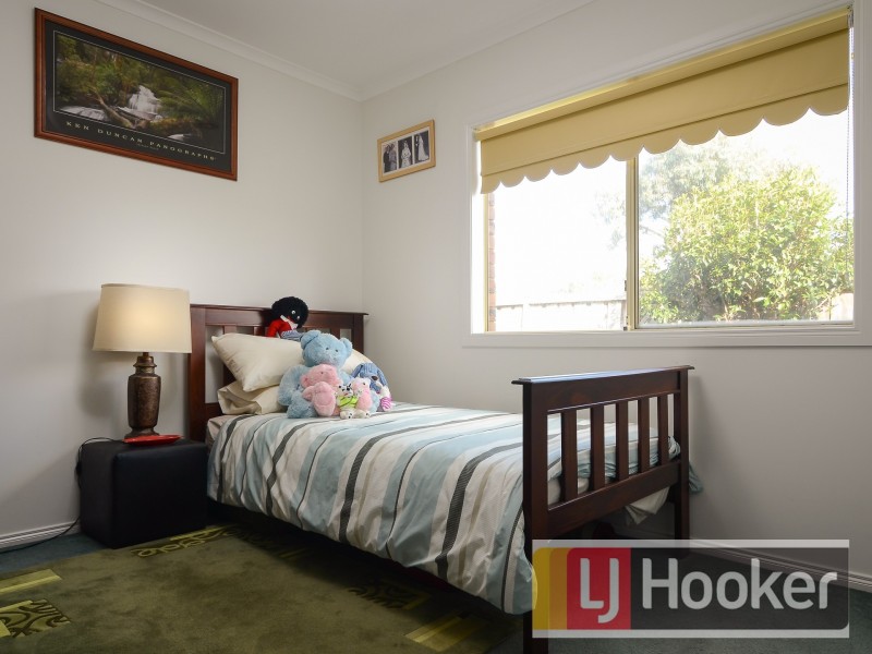 11 Cadell Place, Berwick VIC 3806