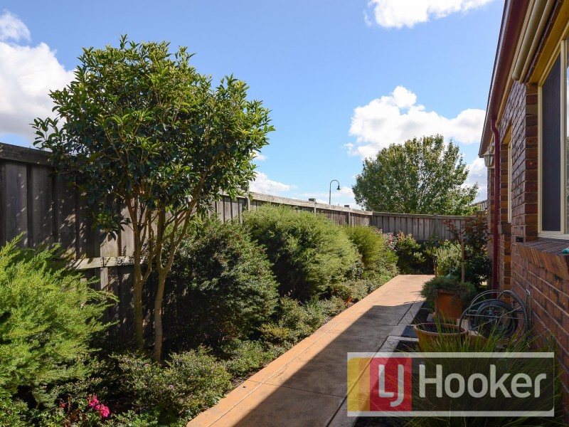 11 Cadell Place, Berwick VIC 3806