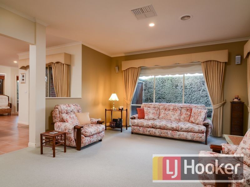 22 Southern Boulevard, Narre Warren South VIC 3805