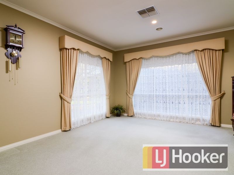 22 Southern Boulevard, Narre Warren South VIC 3805