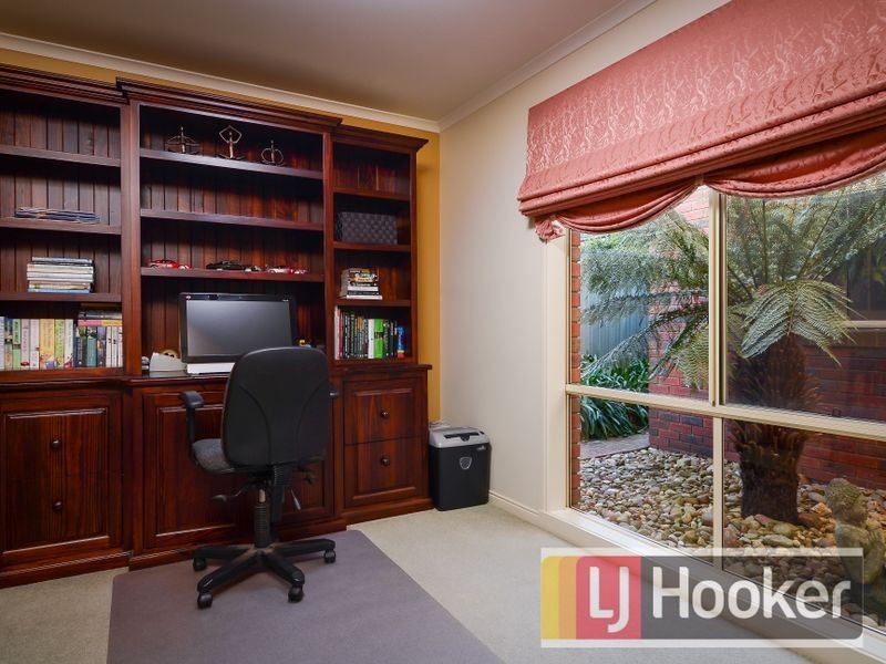 22 Southern Boulevard, Narre Warren South VIC 3805